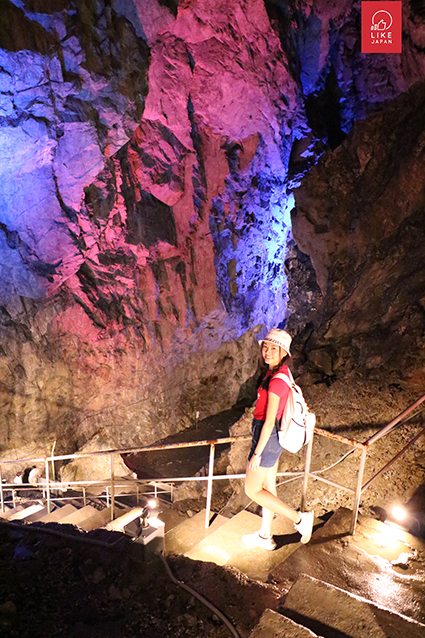 Nippara limestone caves