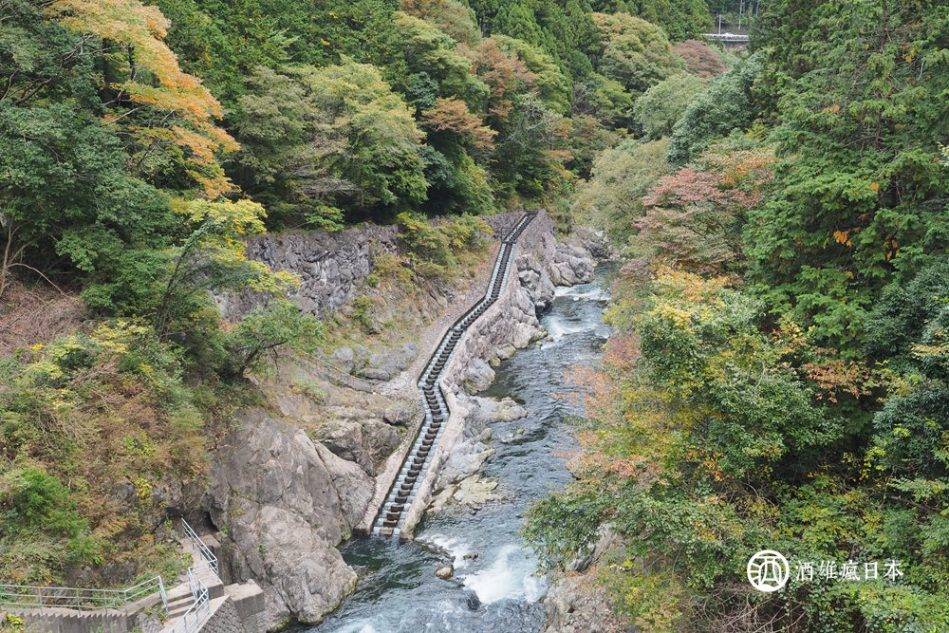 The Shiramaru Dam hydroelectric power plant fish ladder