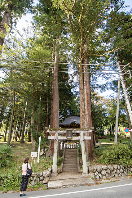 子生神社