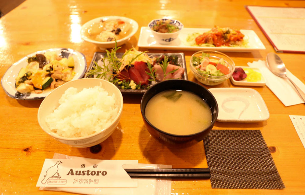夕食