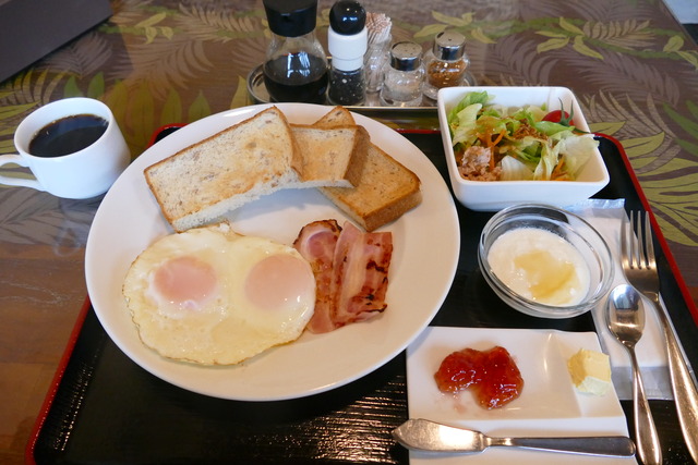 朝食