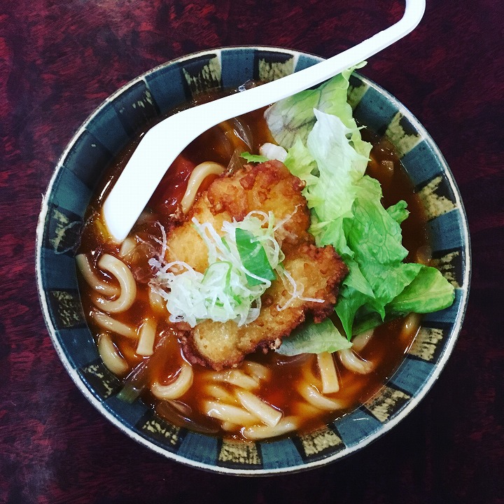 赤いうどん