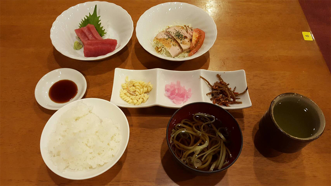 夕食