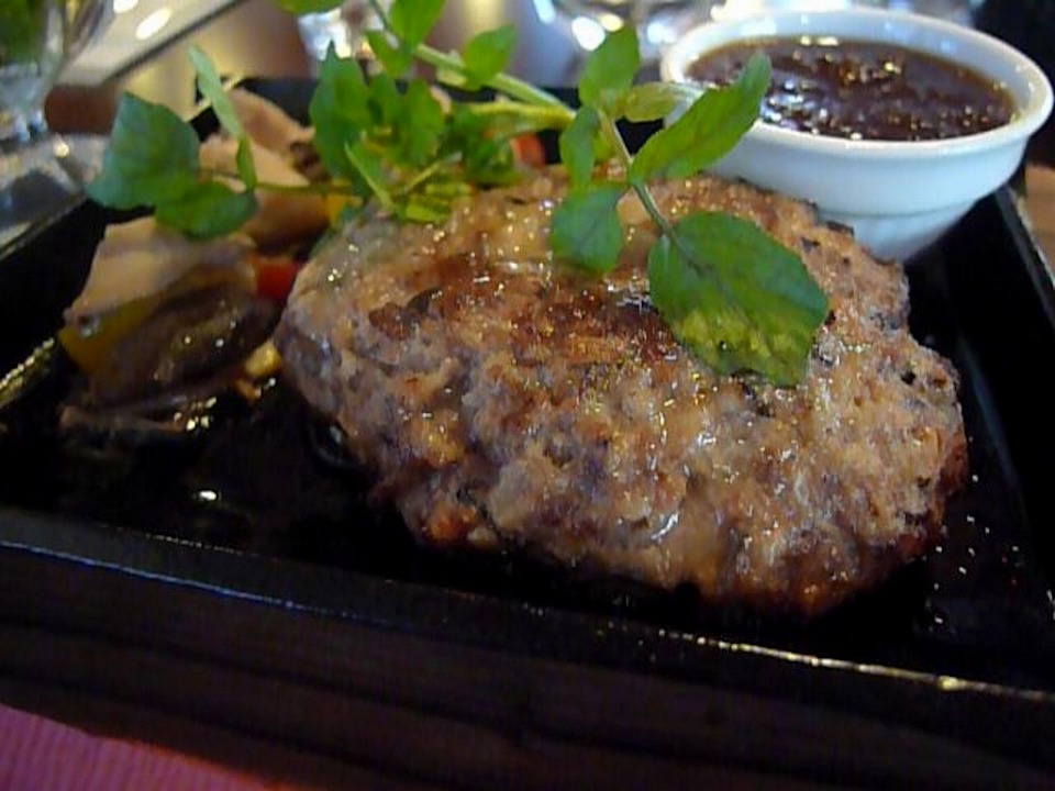 カフェレストランSAKA