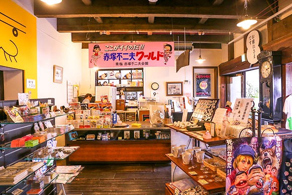 赤塚不二夫会館　売店