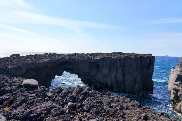 メガネ岩