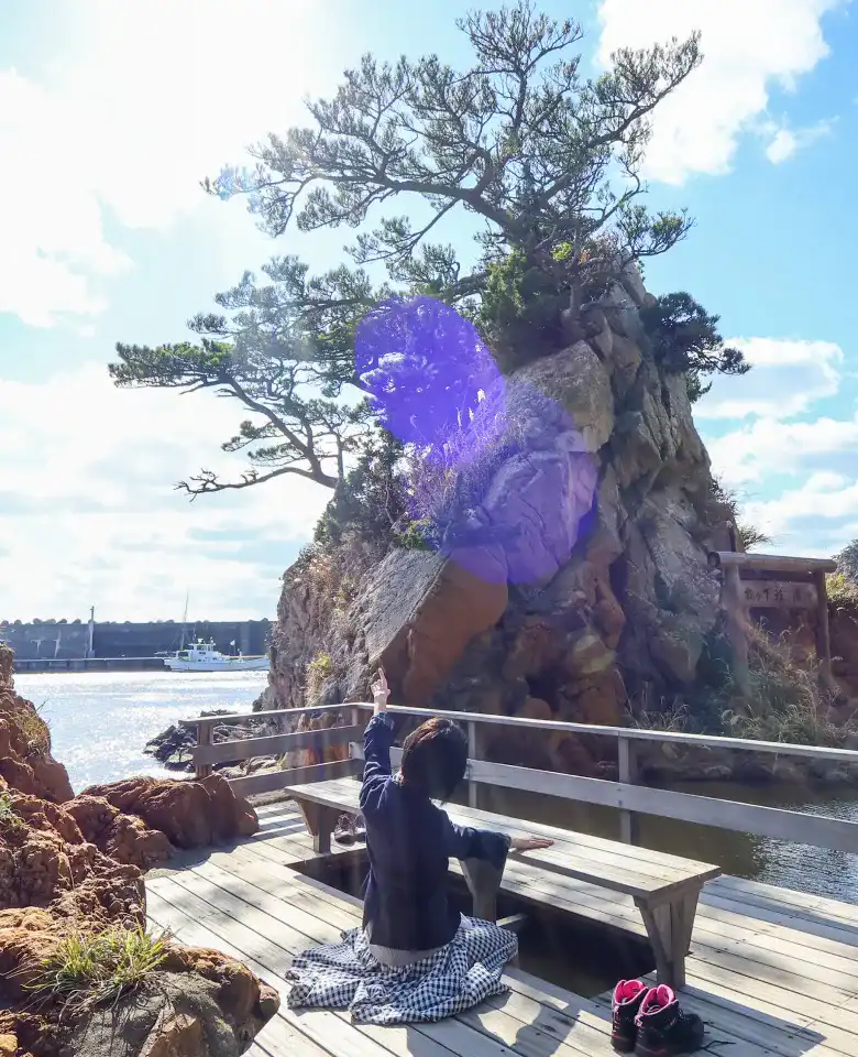 メインビジュアル式根島の風景