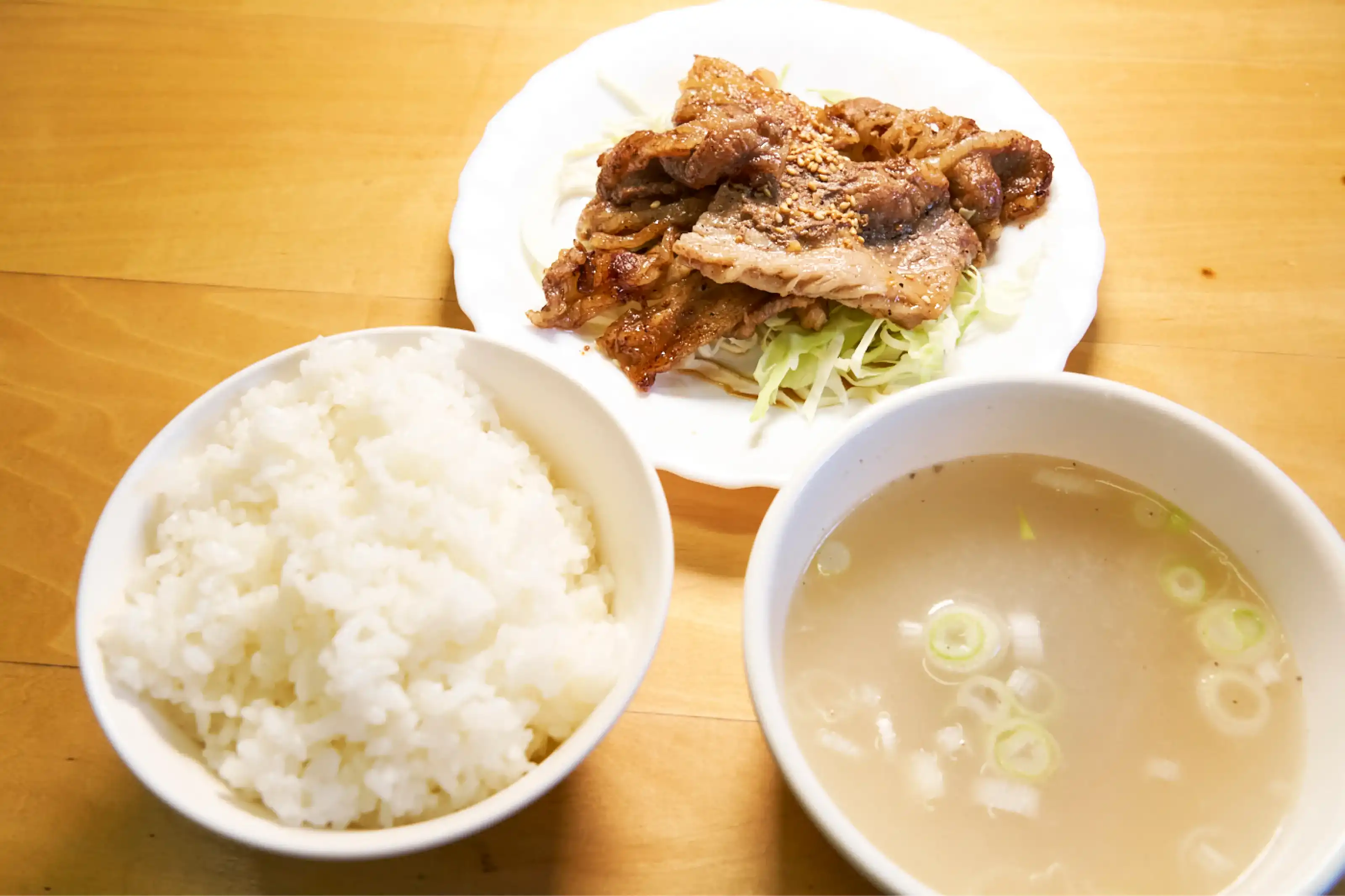 食堂HARUの牛バラ定食